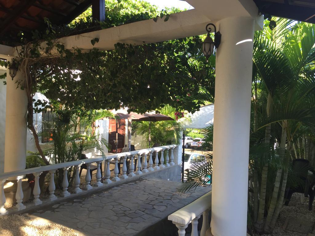 Hotel Flores (Adults Only) Tamarindo Exteriör bild
