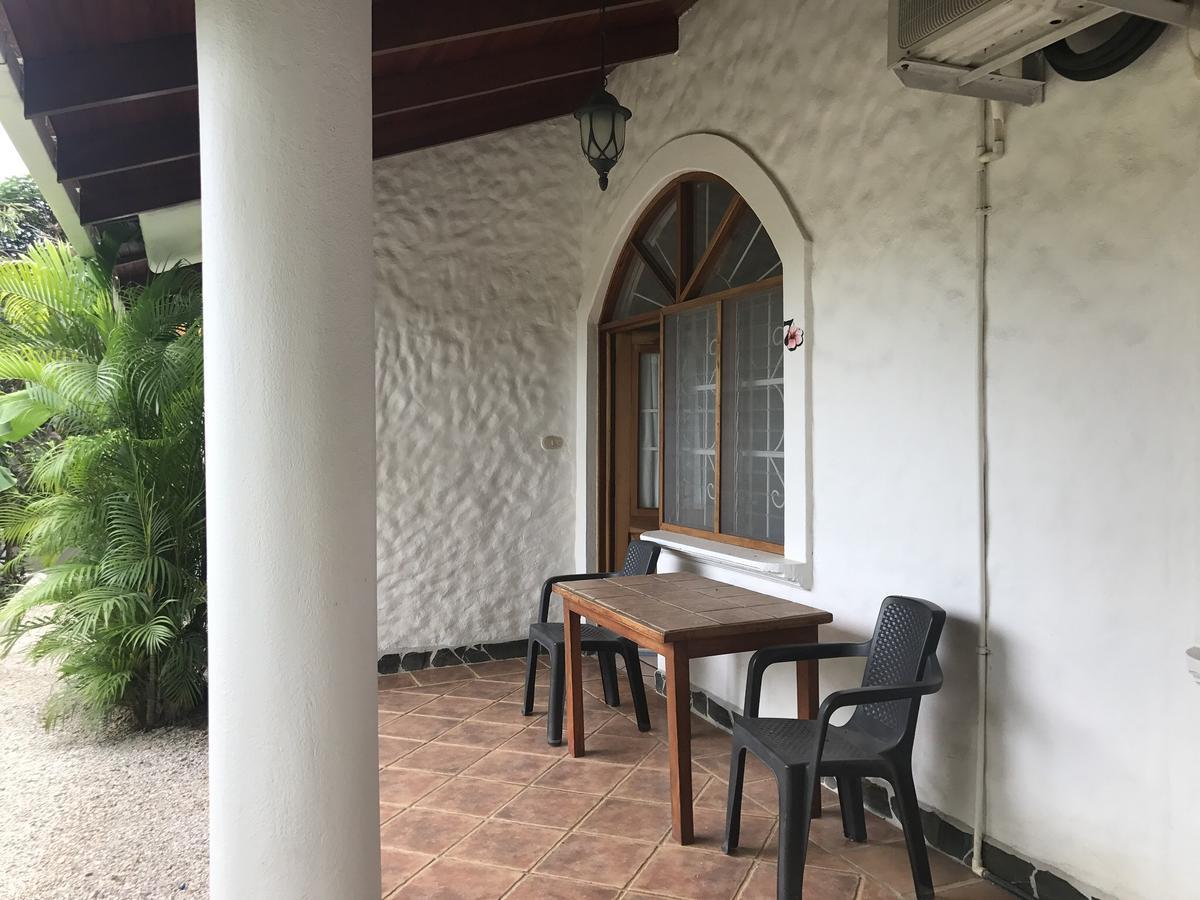 Hotel Flores (Adults Only) Tamarindo Exteriör bild